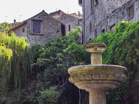 Via Vallecupa, 68