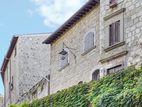 Via Vallecupa, 68