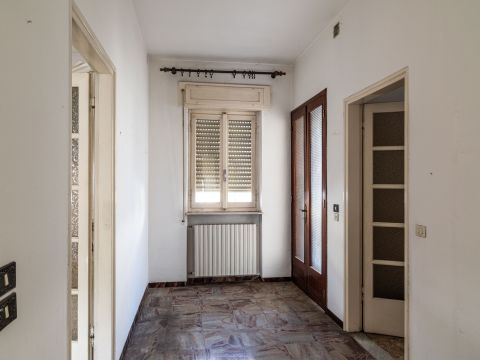 Via Case Nuove, 7