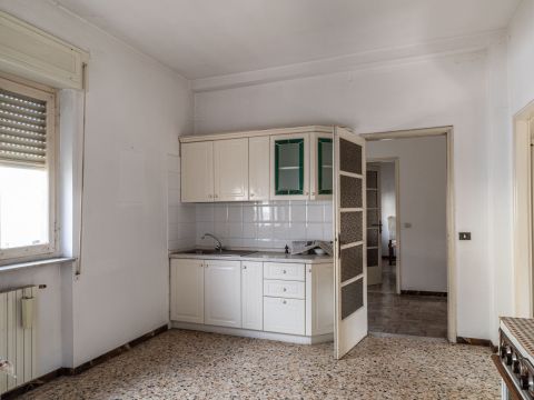 Via Case Nuove, 7
