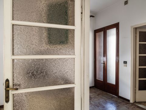 Via Case Nuove, 7