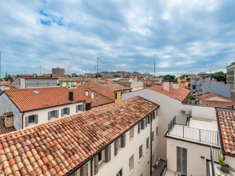 Via E. Vendramini 16bis