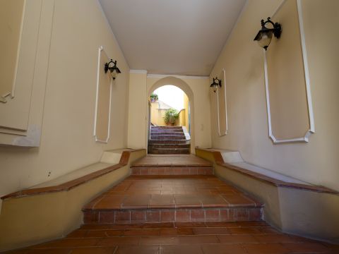 Via Ospizio Maternità, 12