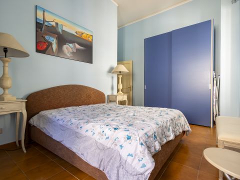 Via Ospizio Maternità, 12