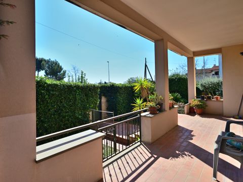 Via del Colle, 22