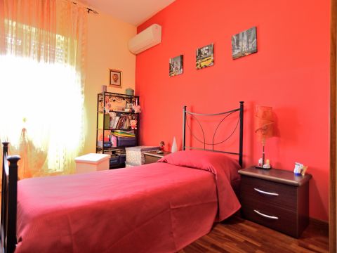 Via del Colle, 22
