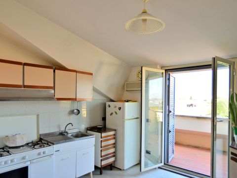 Via del Colle, 22