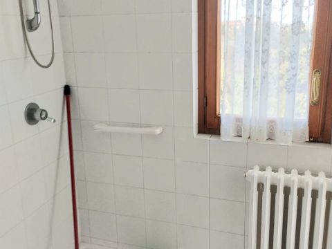 Via Enrico Berlinguer, 32