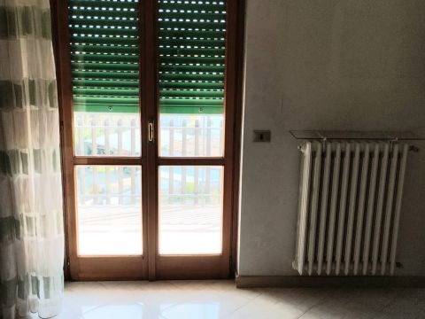 Via Enrico Berlinguer, 32
