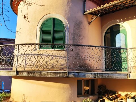 Via Sant'Elena,16