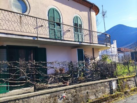 Via Sant'Elena,16