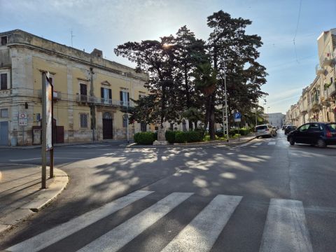 Largo Giuseppe di Vagno, 2