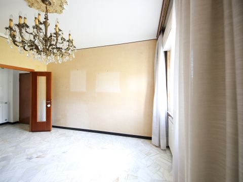 Via Pietro Balestrazzi, 30