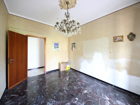 Via Pietro Balestrazzi, 30