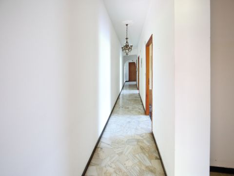 Via Pietro Balestrazzi, 30