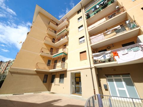Via Pietro Balestrazzi, 30