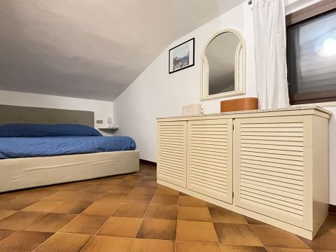 VIA FONTANELLE 11