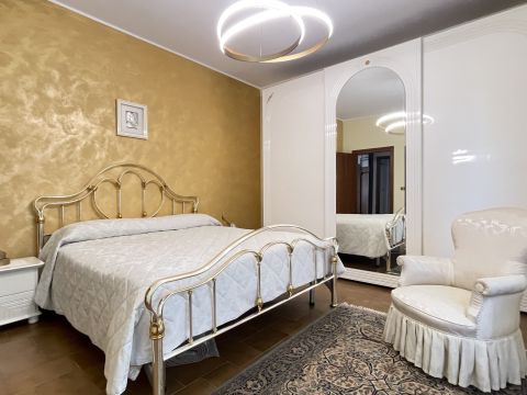 VIA FONTANELLE 11