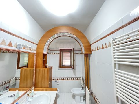VIA FONTANELLE 11