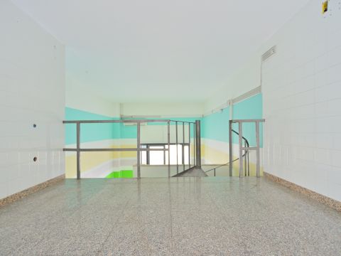 Viale Alessio Nazari, 6