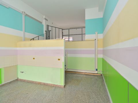 Viale Alessio Nazari, 6