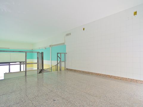 Viale Alessio Nazari, 6