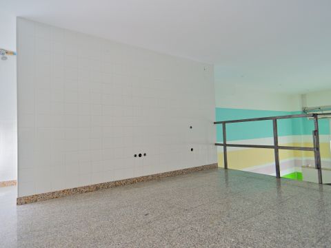 Viale Alessio Nazari, 6