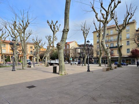 Viale Alessio Nazari, 6