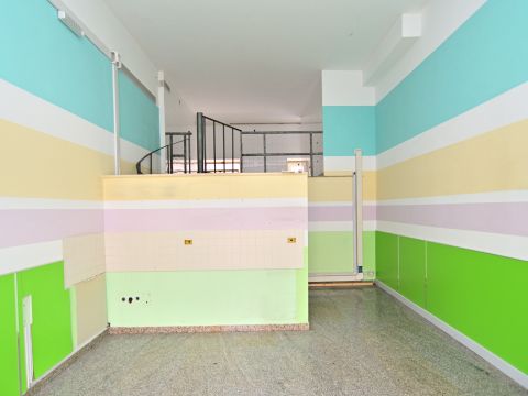 Viale Alessio Nazari, 6