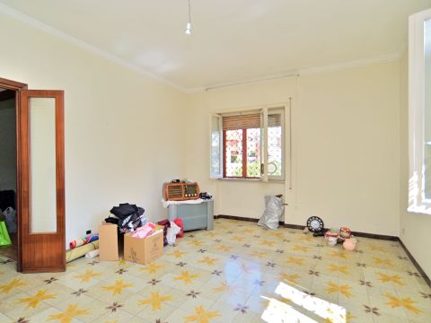 Via Emilio Gallori, 32