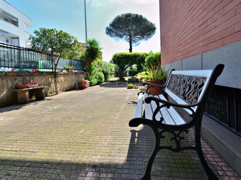 Via Emilio Gallori, 32