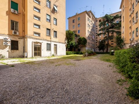 Viale dei Quattro Venti, 31