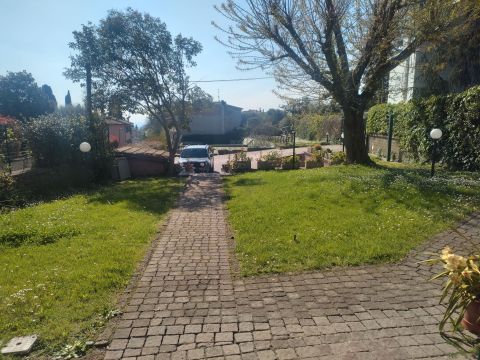 Via tenente tito Mechilli 3