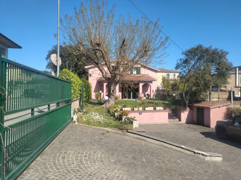 Via tenente tito Mechilli 3