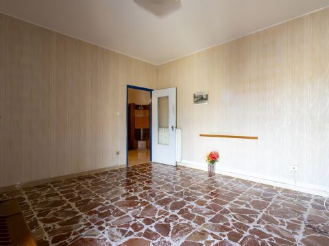 Viale Crotone, 9