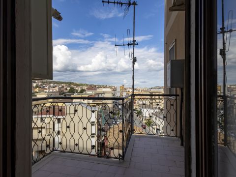 Viale Crotone, 9