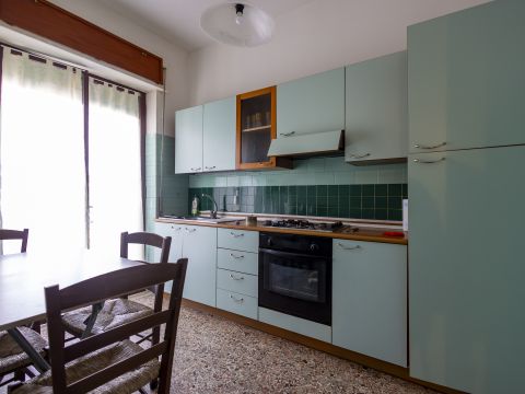 Viale Crotone, 9