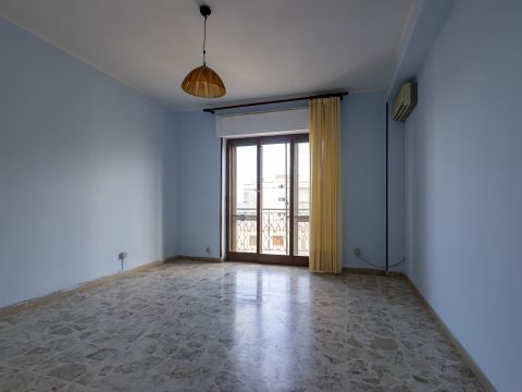 Viale Crotone, 9