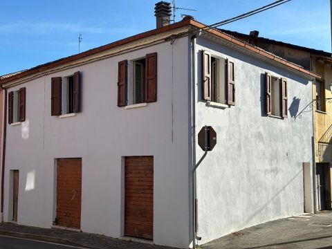Via Pascoli 1