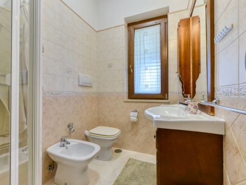 Via F. Quaranta, 41