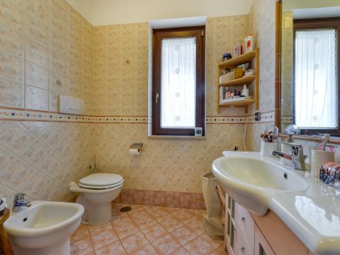 Via F. Quaranta, 41