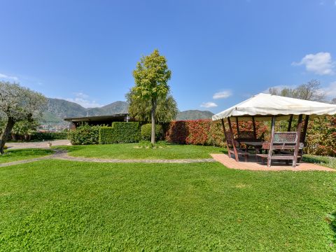 Via F. Quaranta, 41
