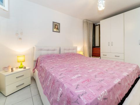 Via Livorno, 51