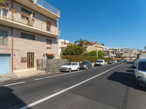 Via Livorno, 51