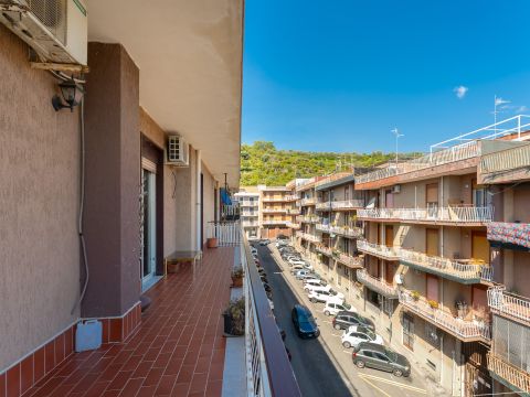 Via delle Olimpiadi, 7