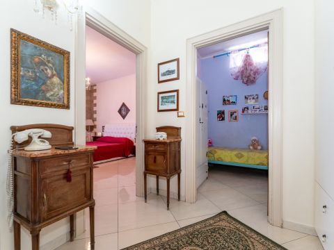 Via delle Olimpiadi, 7