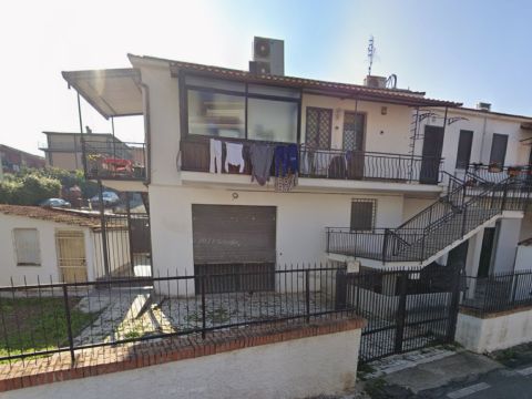 Via Vittorio Alpe 121