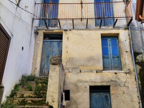 Via Santa Venere,30-32