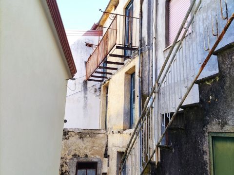 Via Santa Venere,30-32
