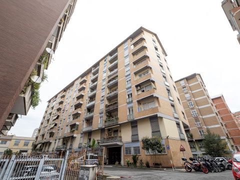 Largo Antonio Beltramelli, 1b